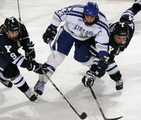 开云体育直播-北欧神话与南欧铁壁，当瑞典巅峰对决罗马，莱万于西决生死战中加冕