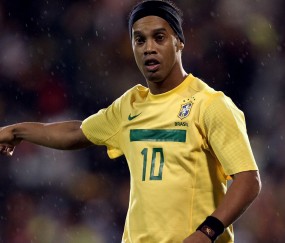 开云足球直播-步行者鏖战辽宁队，福克斯刷新纪录，一场跨越时空的篮球对话