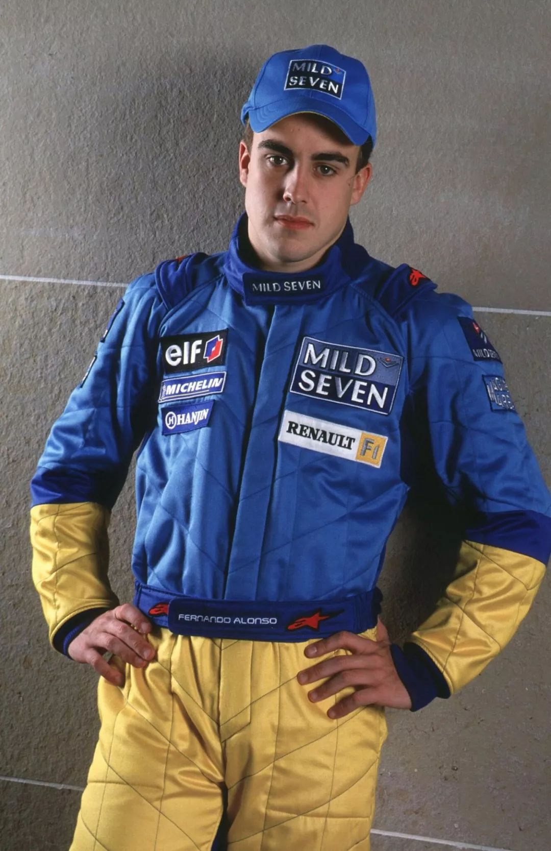 红牛二队逆转迈凯伦，阿隆索统治全场