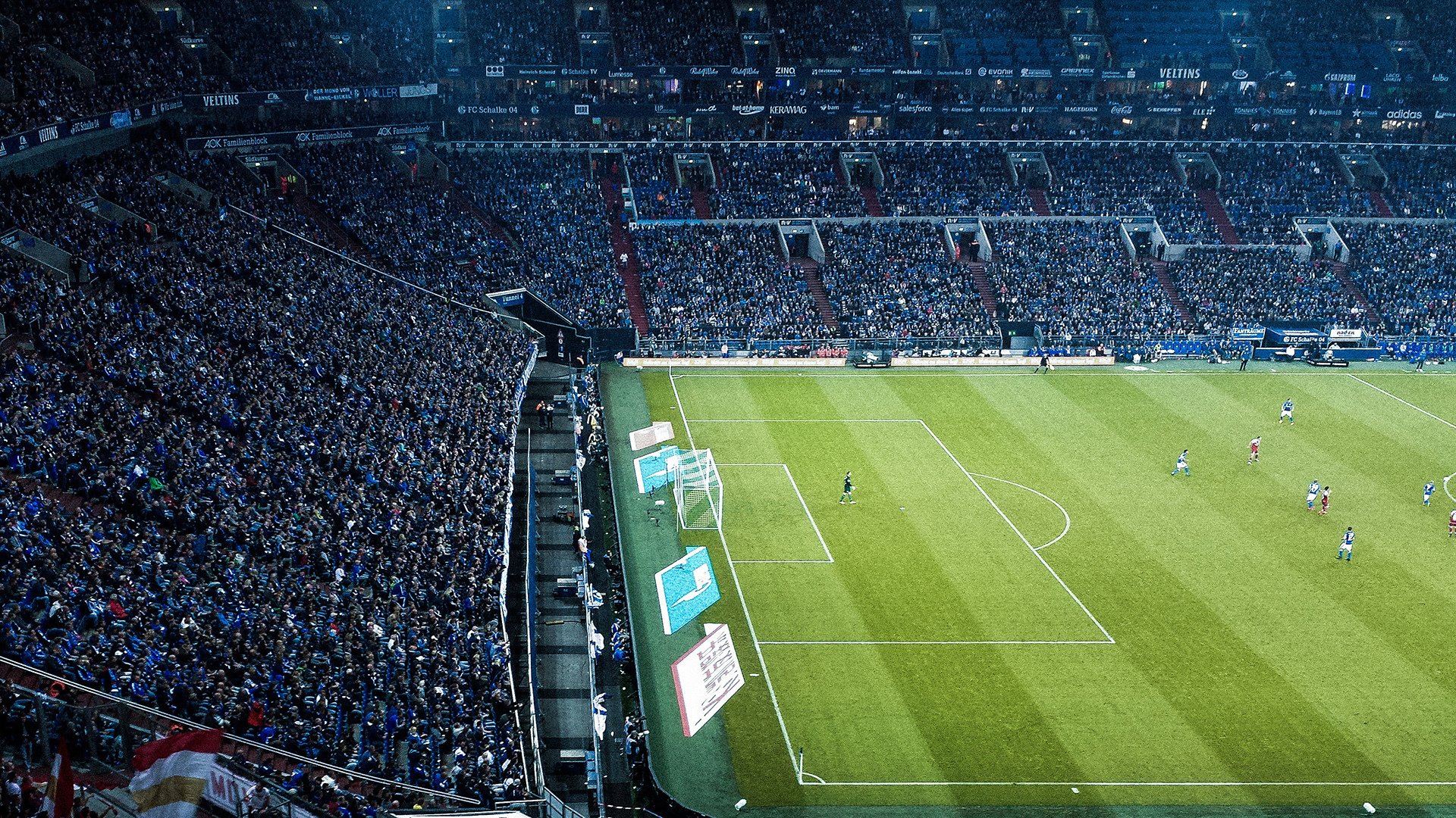 欧冠决赛之夜,浓眉关键战不手软